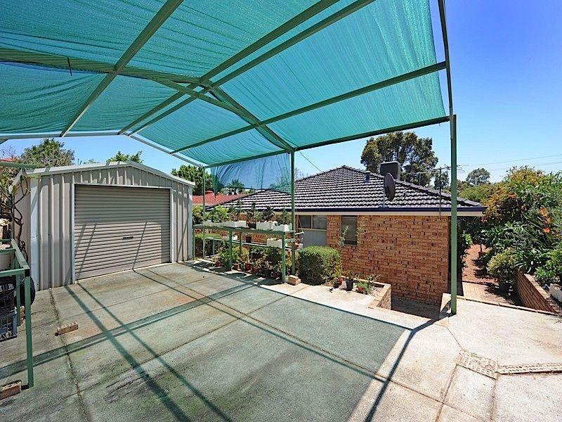 46 Hillock Circle, Leeming WA 6149