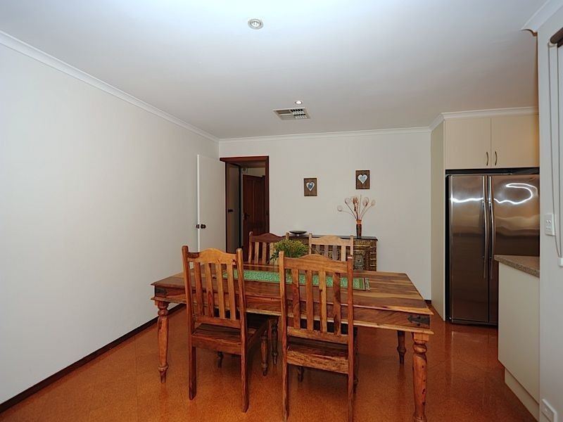 11 Gariver Street, Leeming WA 6149