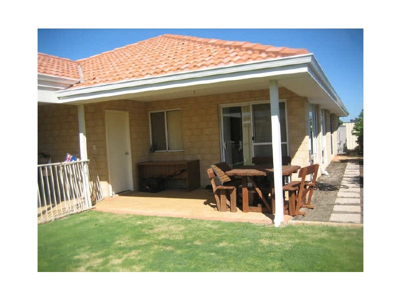 301 Wentworth Parade, Success WA 6164
