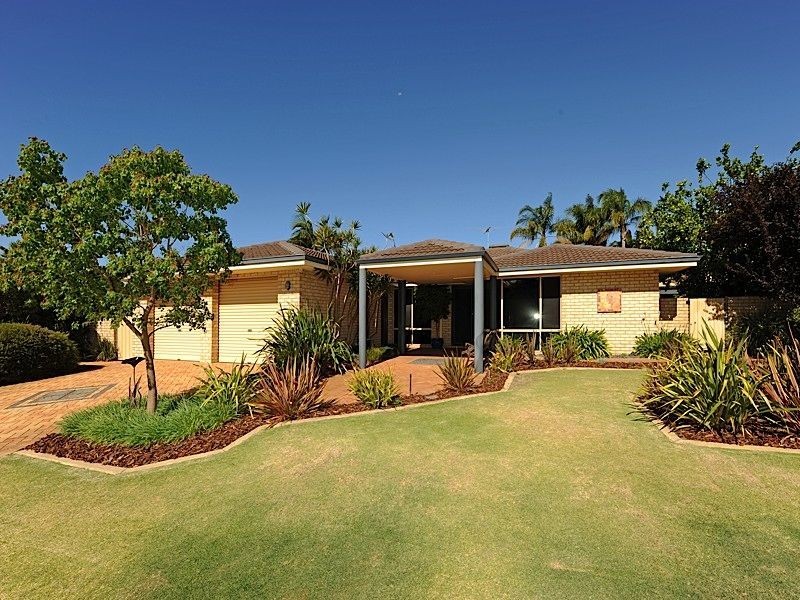 5 Green Croft Gardens, Leeming WA 6149