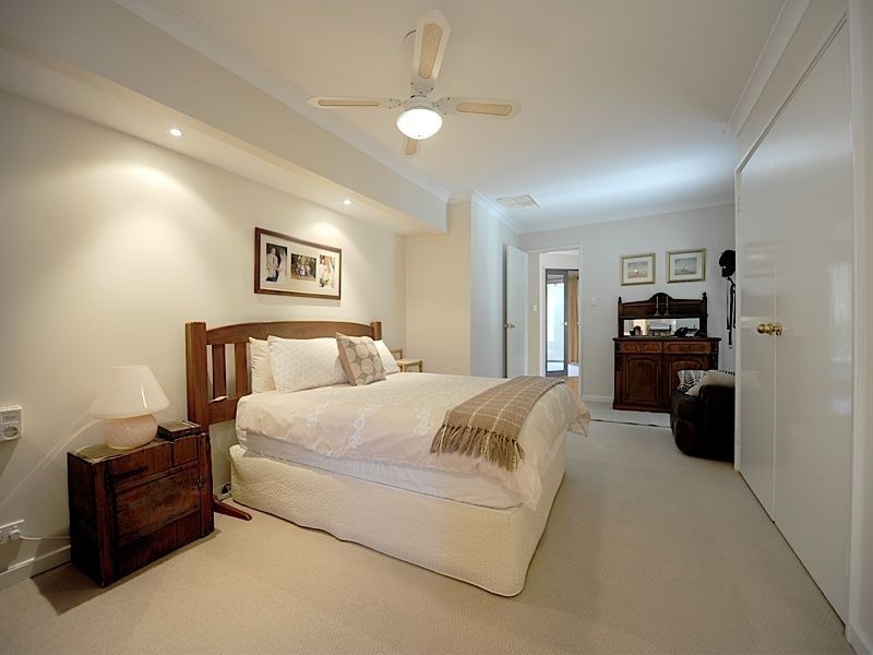 5 Green Croft Gardens, Leeming WA 6149