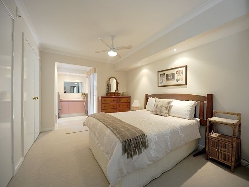 5 Green Croft Gardens, Leeming WA 6149