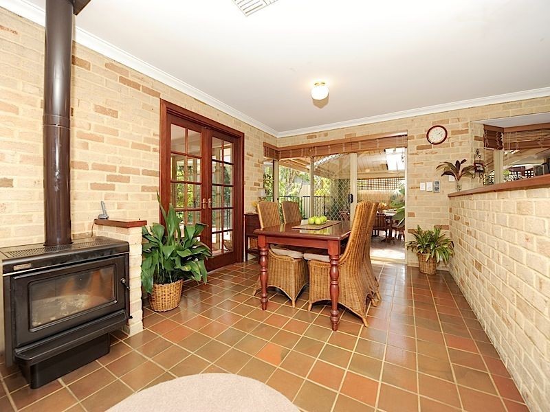74 Casserly Drive, Leeming WA 6149