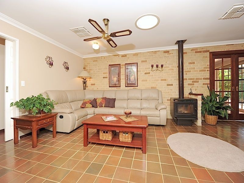 74 Casserly Drive, Leeming WA 6149