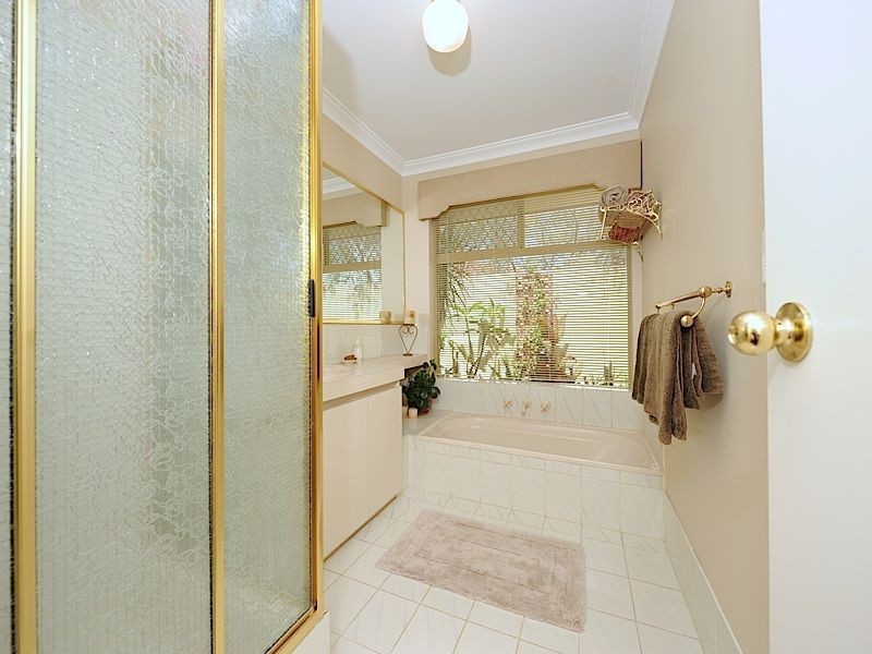 74 Casserly Drive, Leeming WA 6149