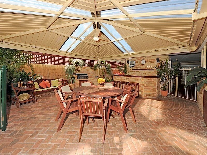 74 Casserly Drive, Leeming WA 6149