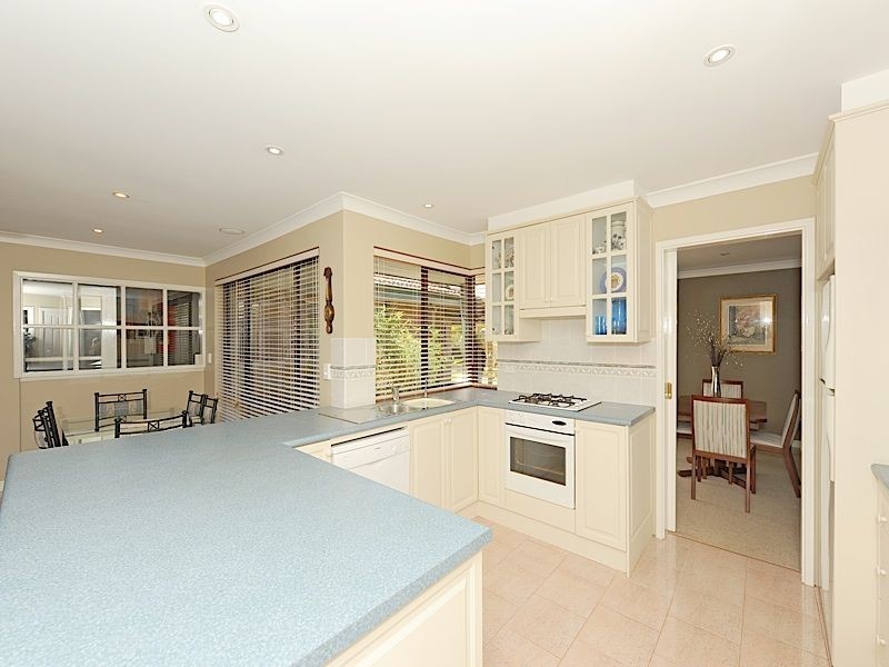 14 Stainton Place, Leeming WA 6149