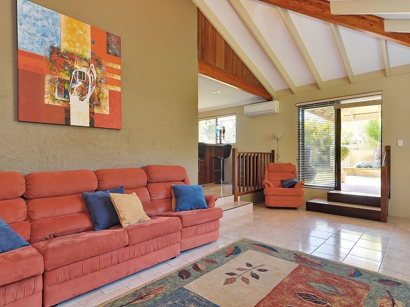 14 Stainton Place, Leeming WA 6149