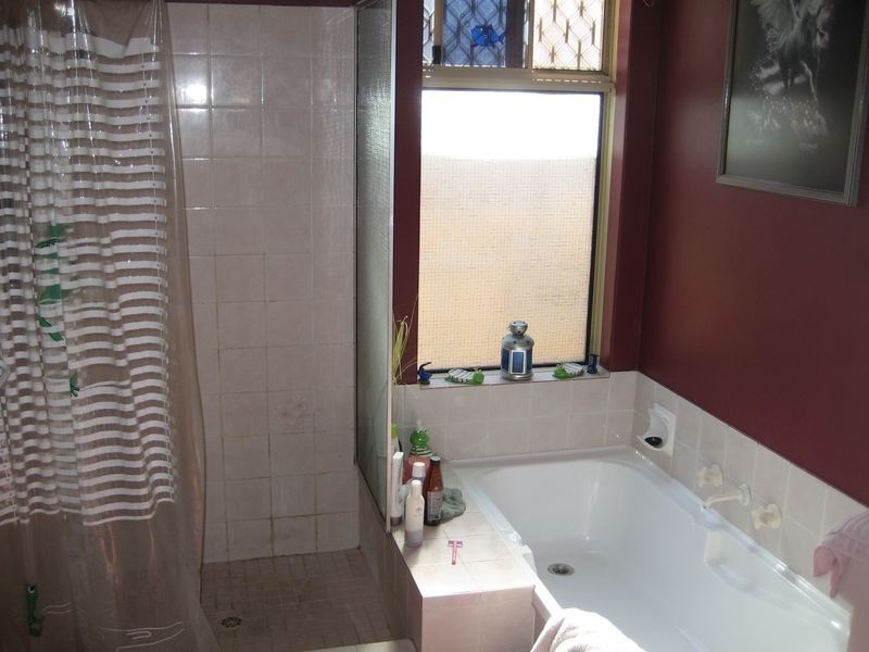 6 Dover Place, Yangebup WA 6164