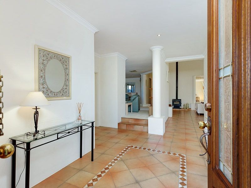 1 Briar Court, Leeming WA 6149