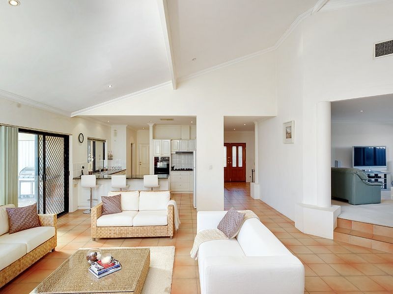 1 Briar Court, Leeming WA 6149