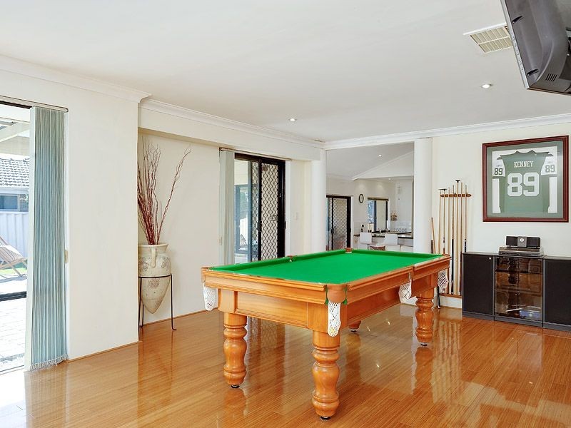 1 Briar Court, Leeming WA 6149