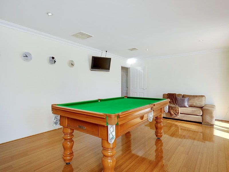 1 Briar Court, Leeming WA 6149