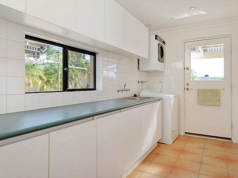 1 Briar Court, Leeming WA 6149