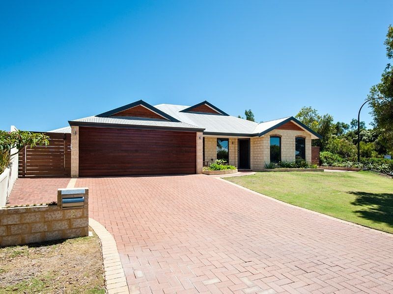 2 Avon Crescent, Atwell WA 6164