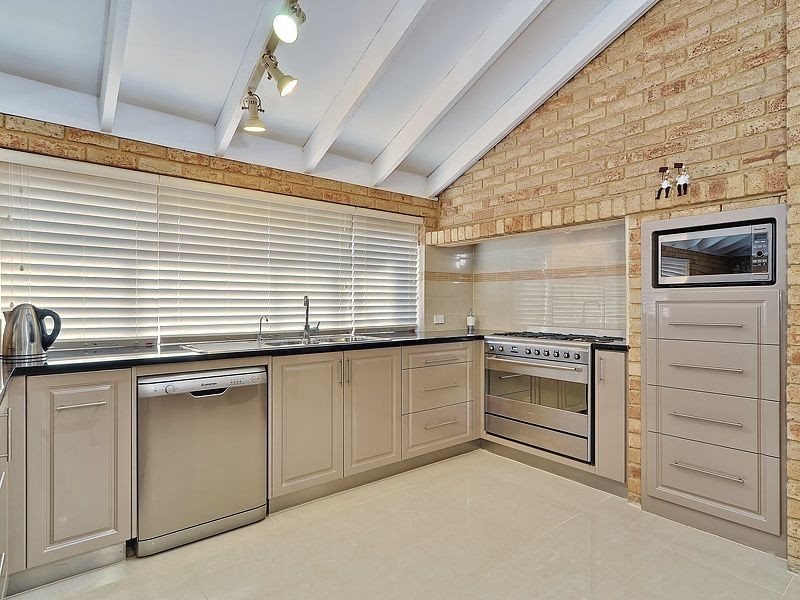 42 San Miguel Drive, Leeming WA 6149