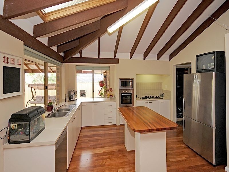 6 Wyss Lane, North Lake WA 6163