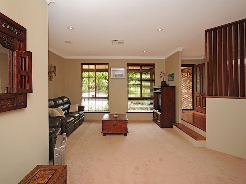 6 Wyss Lane, North Lake WA 6163