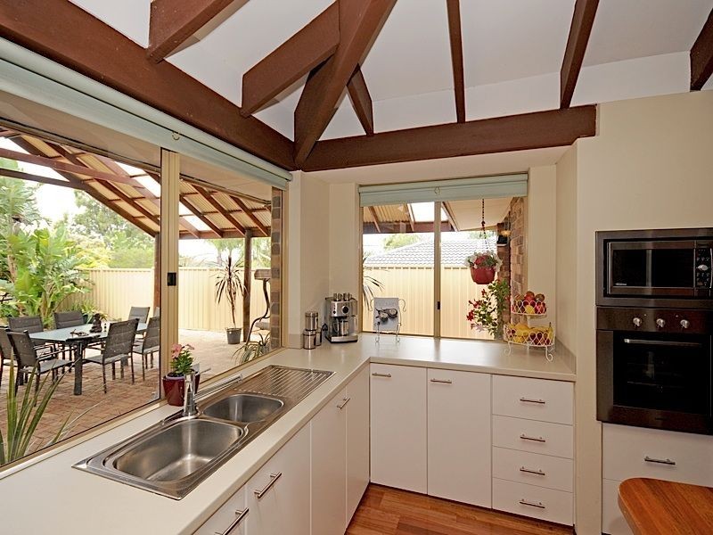 6 Wyss Lane, North Lake WA 6163