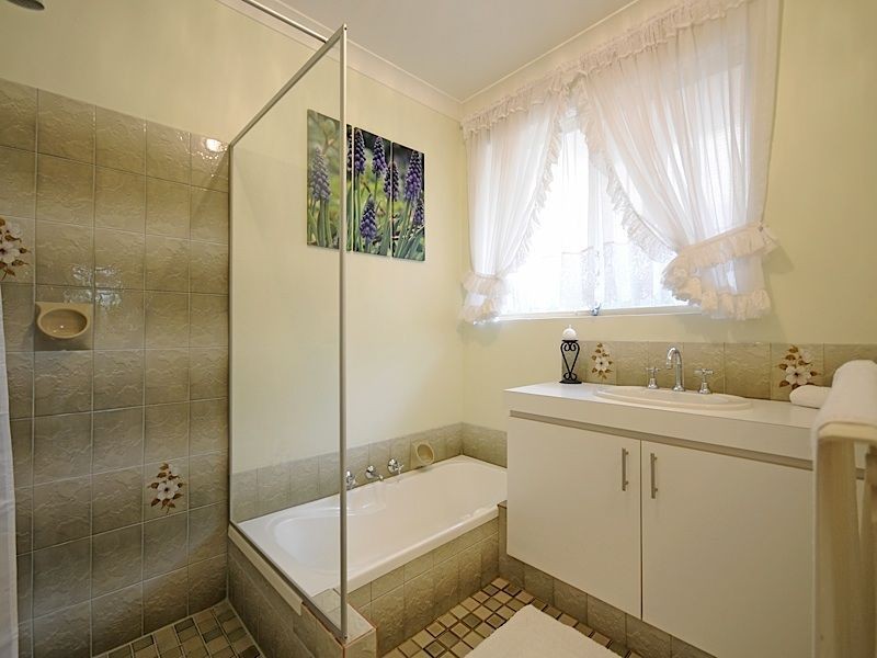 6 Wyss Lane, North Lake WA 6163