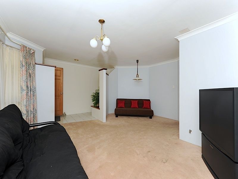 26 Windmill Drive, Bibra Lake WA 6163