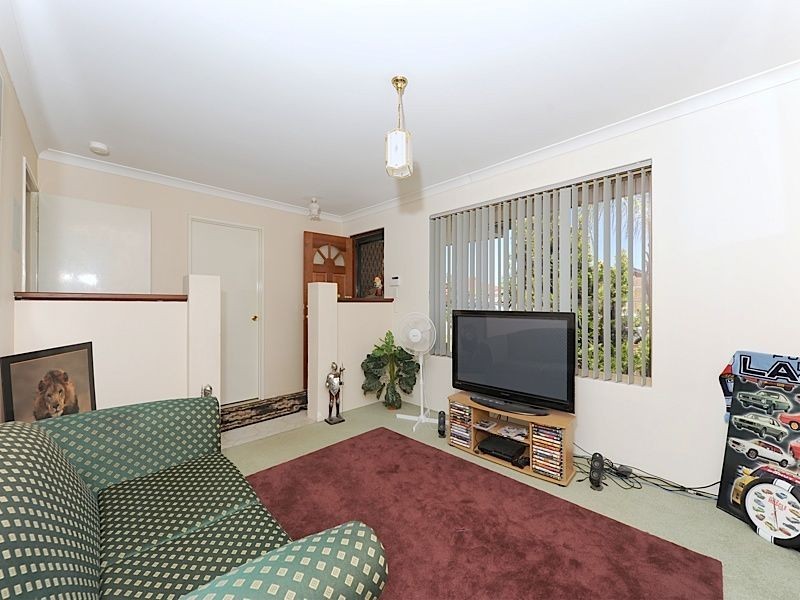 10 Daley Close, Atwell WA 6164
