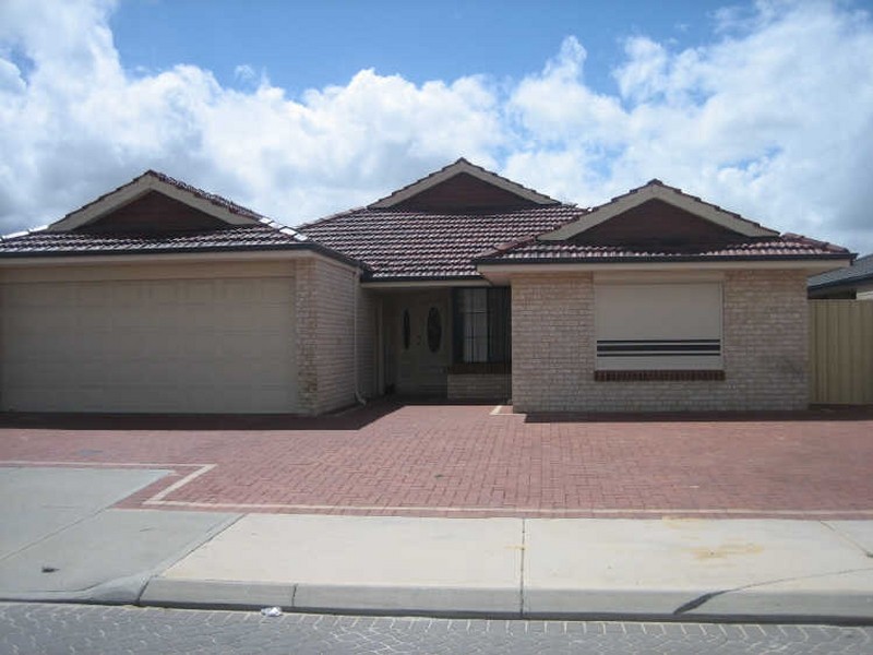 3 Greenland Boulevarde, Canning Vale WA 6155