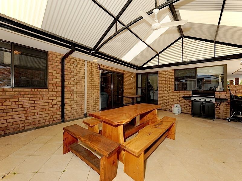 34 Ela Street, Leeming WA 6149