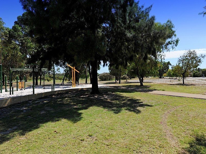 114B Bibra Drive, Bibra Lake WA 6163