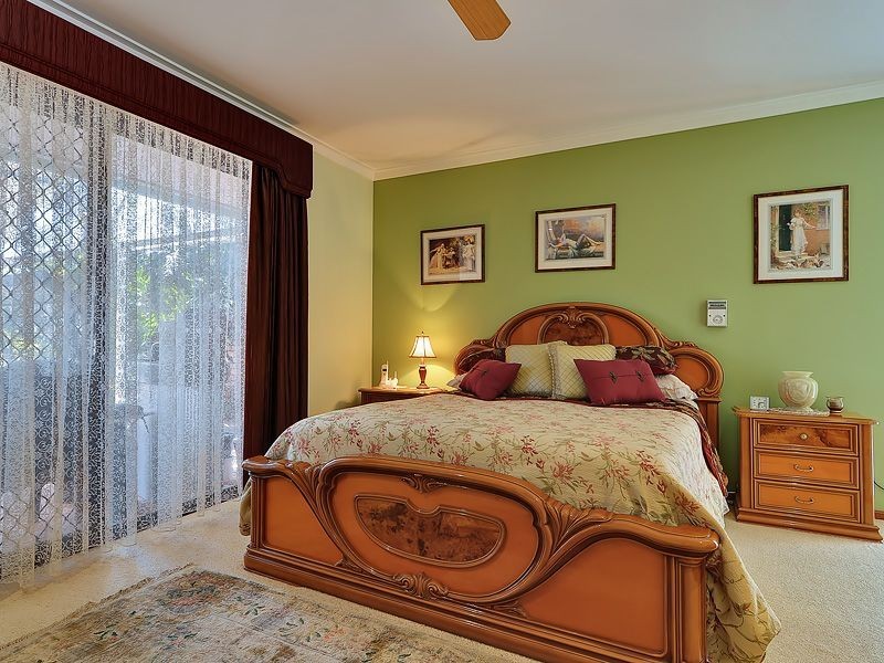 1 Moss Close, Leeming WA 6149