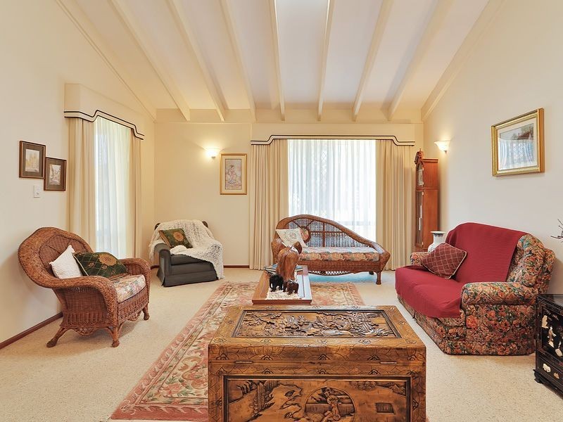 1 Moss Close, Leeming WA 6149