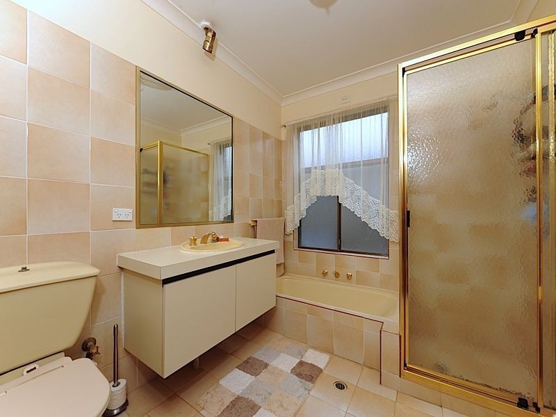 8 Ingham Court, Willetton WA 6155