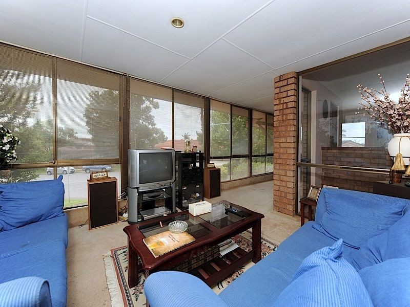 8 Ingham Court, Willetton WA 6155