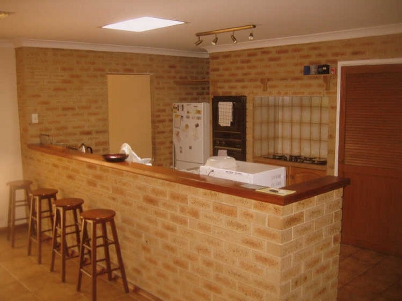 17 Beckley Circle, Leeming WA 6149