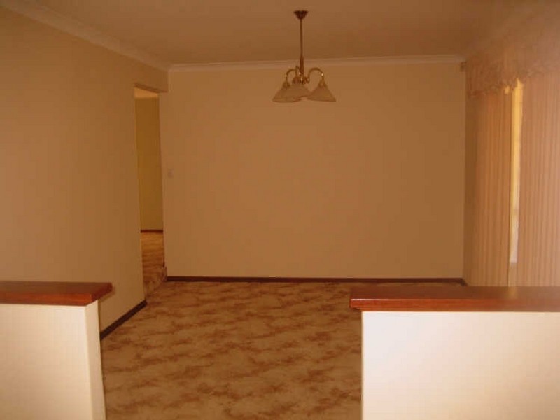 17 Beckley Circle, Leeming WA 6149