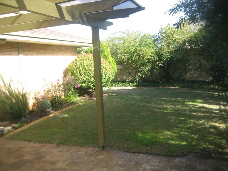 17 Beckley Circle, Leeming WA 6149