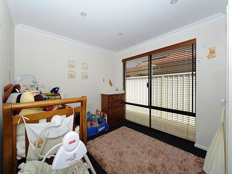 17 Tarwhine Close, South Lake WA 6164