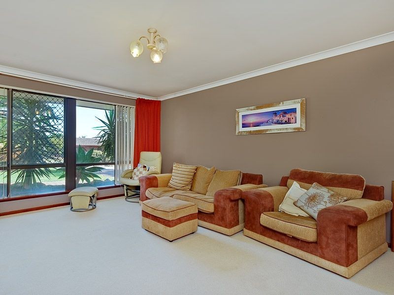 36 Grenfell Way, Leeming WA 6149