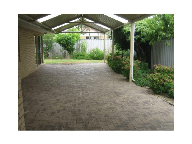 20 Bauhinia Ridge, Dianella WA 6059