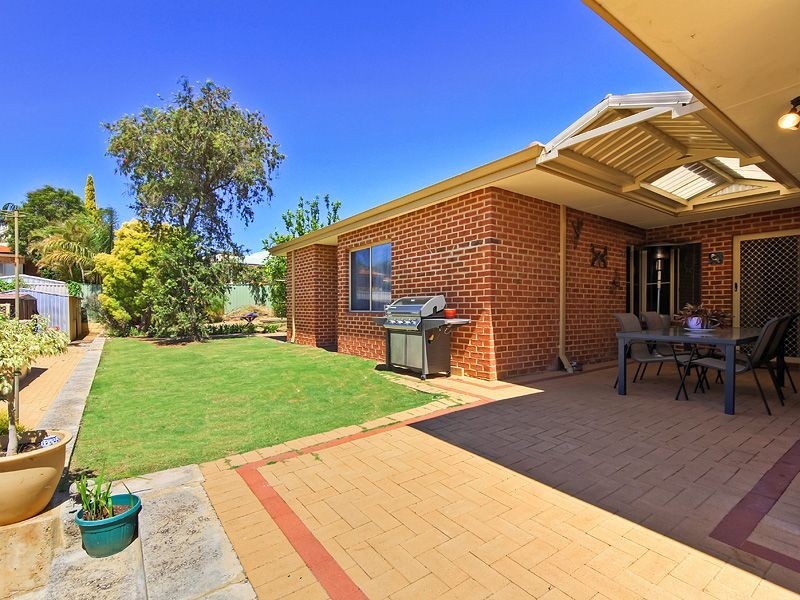 7 Allard Place, Leeming WA 6149
