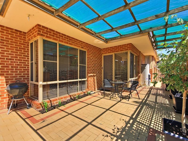 7 Allard Place, Leeming WA 6149