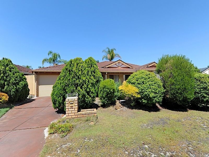 77 Aulberry Parade, Leeming WA 6149
