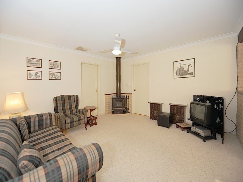 77 Aulberry Parade, Leeming WA 6149