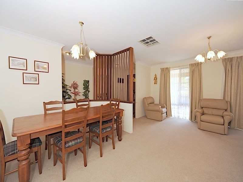 77 Aulberry Parade, Leeming WA 6149