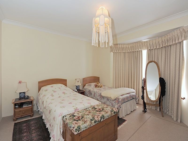 77 Aulberry Parade, Leeming WA 6149
