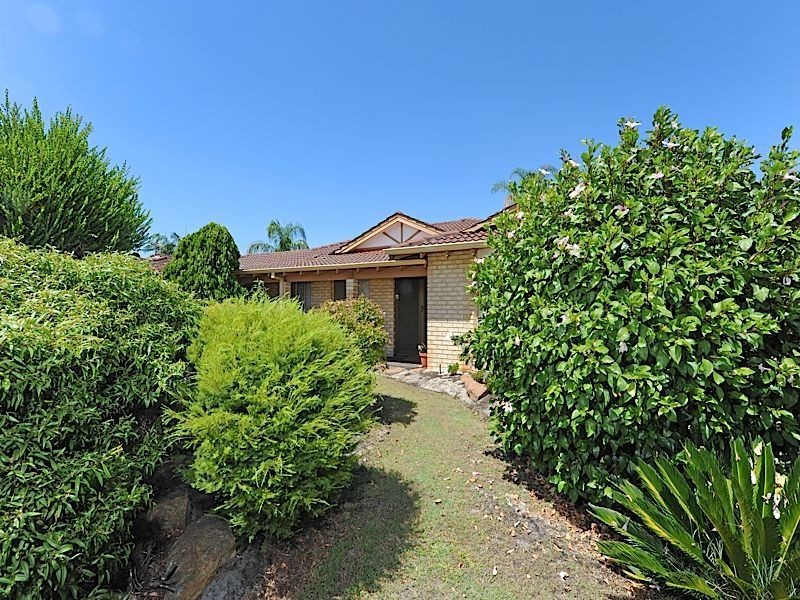 77 Aulberry Parade, Leeming WA 6149