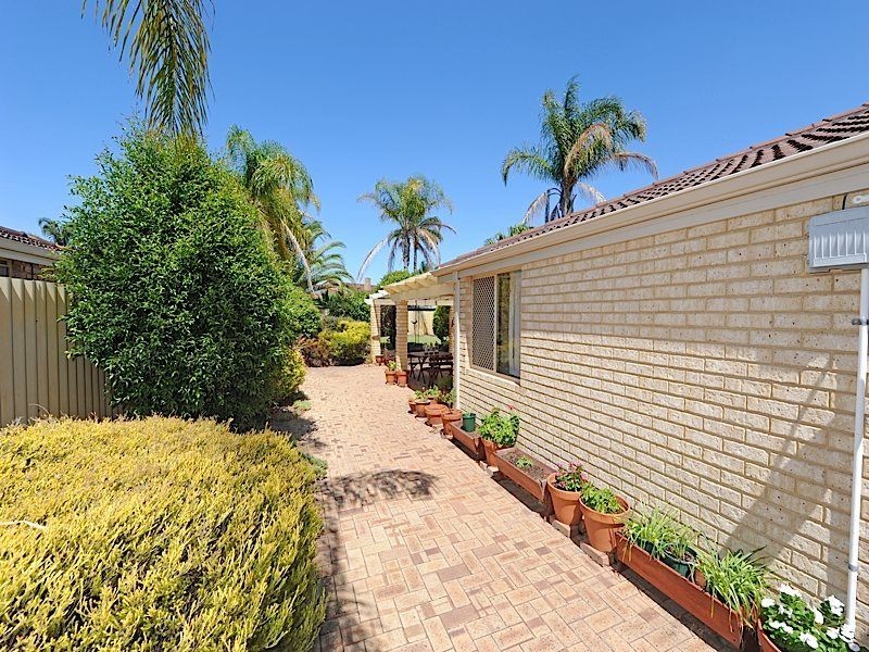 77 Aulberry Parade, Leeming WA 6149