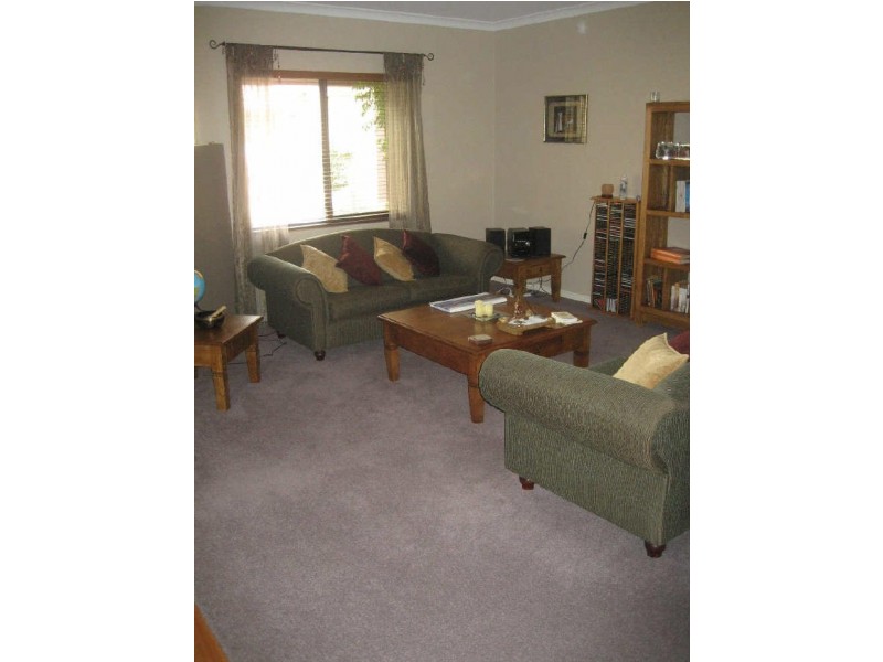 9 Coulteri Nook, Canning Vale WA 6155