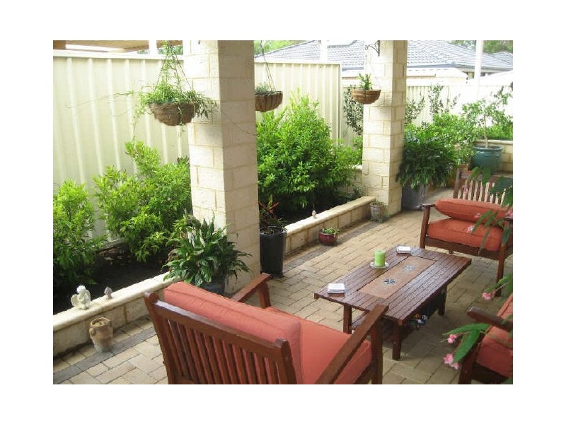 9 Coulteri Nook, Canning Vale WA 6155