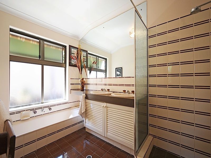 9 McKay Court, Bibra Lake WA 6163